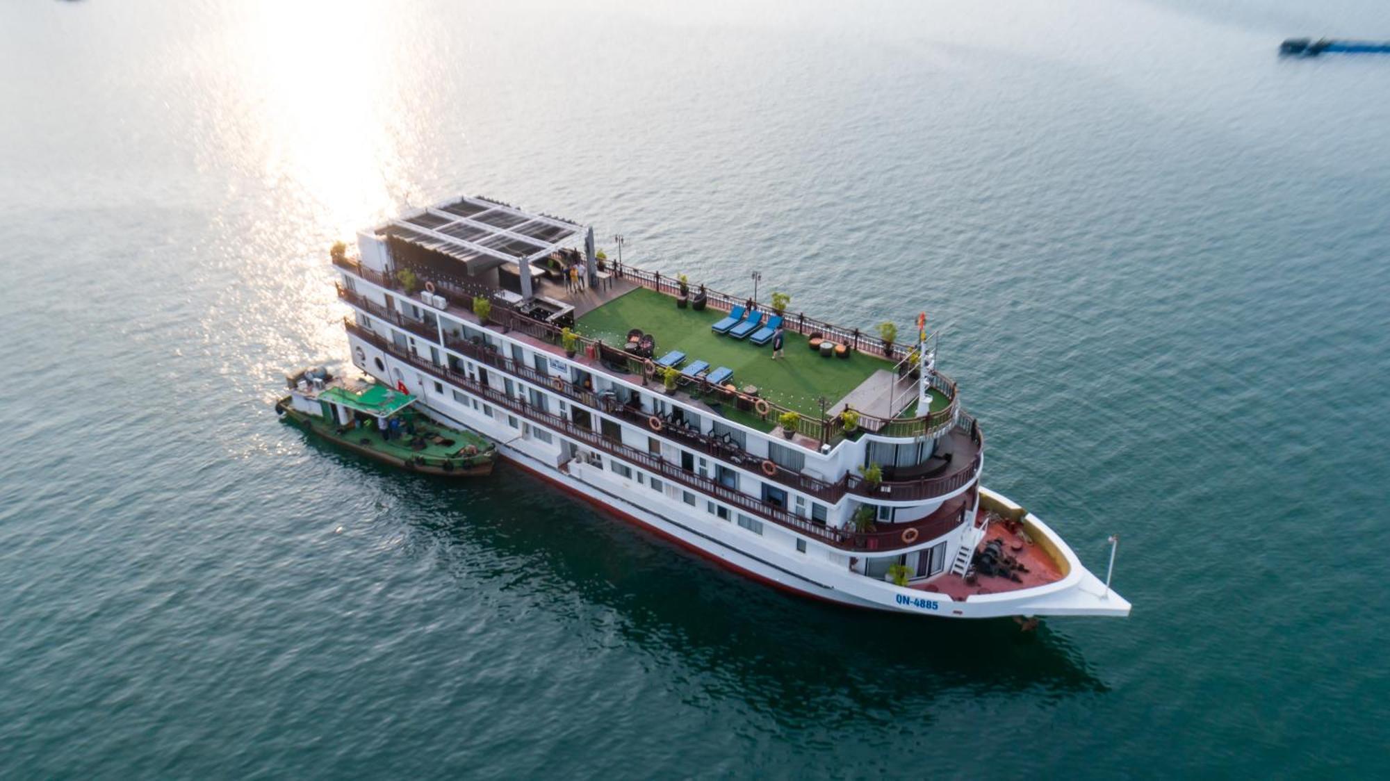 Amanda Luxury Cruise Hotell Ha Long Eksteriør bilde
