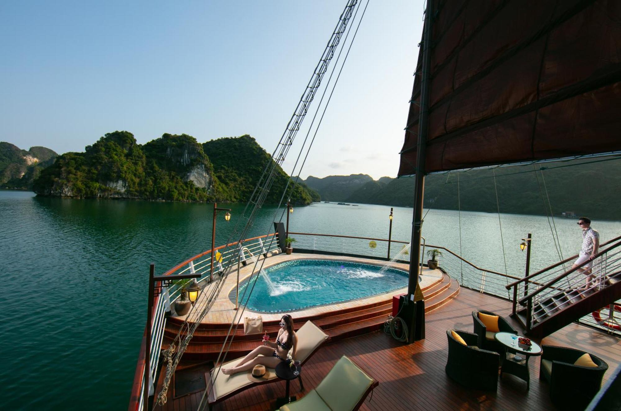 Amanda Luxury Cruise Hotell Ha Long Eksteriør bilde